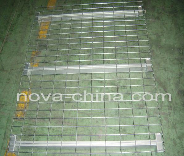 S&agrave;n th&eacute;p 50 * 100 hoặc 50 * 50 với chứng nhận CE